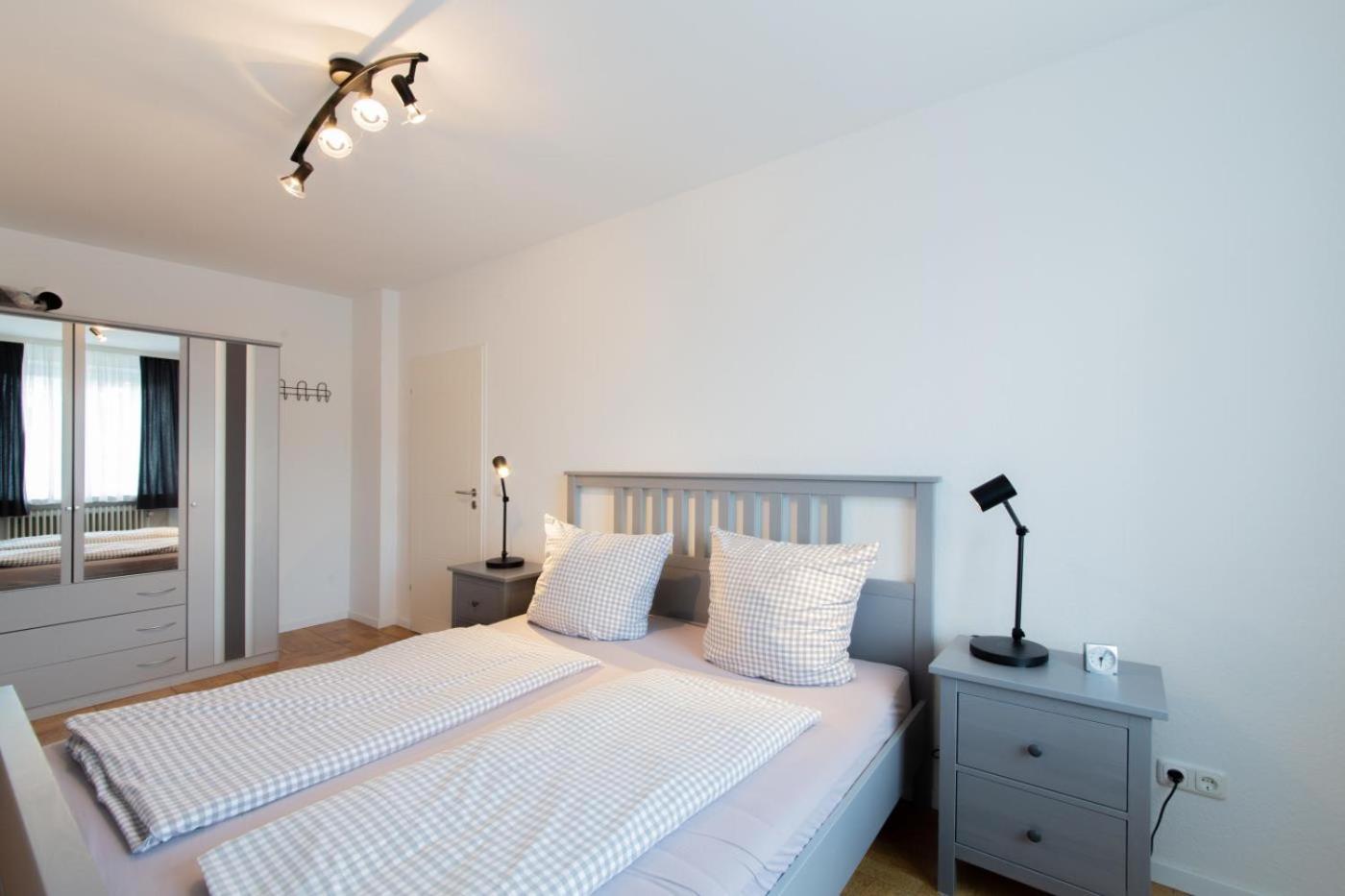 Geraeumige Ferienwohnung Anker In Ruhiger Lage Шарбойтц Екстериор снимка